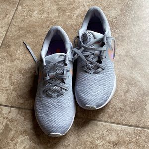 Nike renew - size US 9